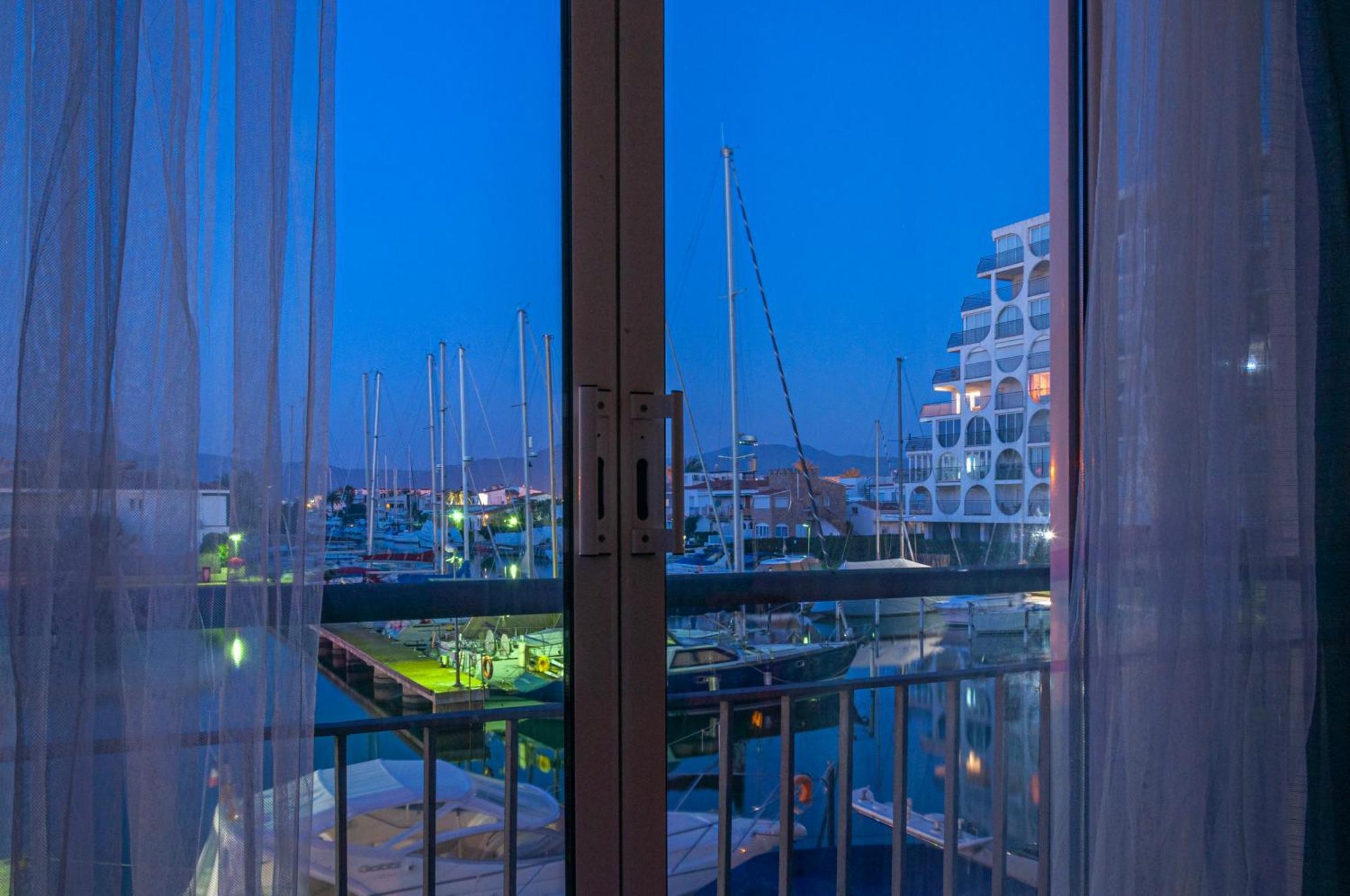 Estudio En 1ª Linea Con Vistas Al Puerto Deportivo By Insidehome Empuriabrava Εξωτερικό φωτογραφία